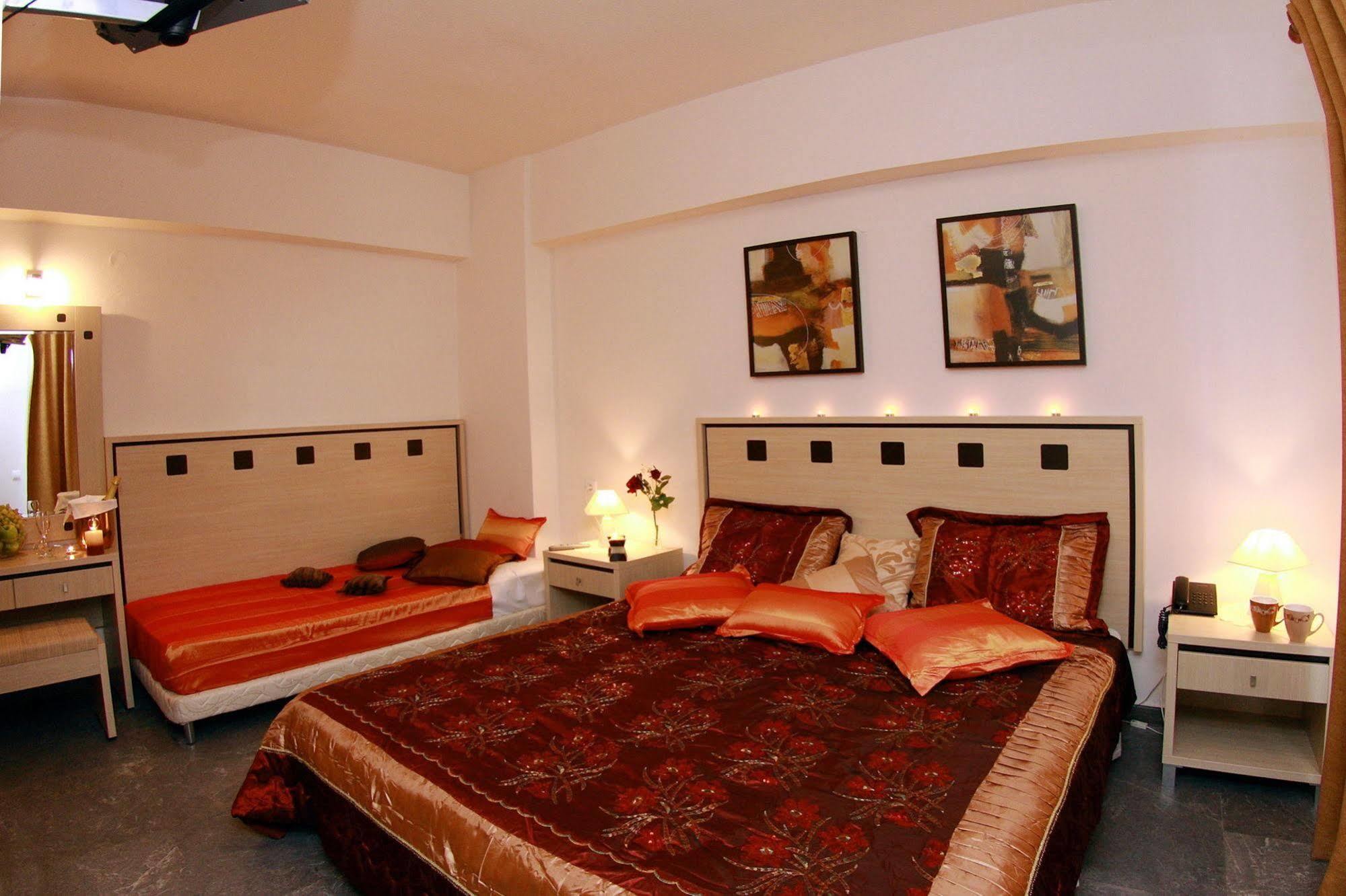 Nancy Hotel Hersónissos Extérieur photo